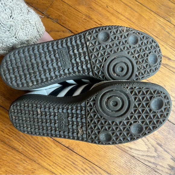 adidas White Black Classic Soccer-Inspired Sneakers - Picture 3 of 4